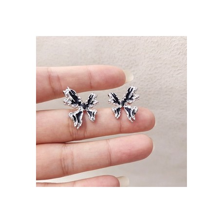 1 Par Estilo IG Estilo Simple Mariposa Esmalte Enchapado Embutido Aleación Vidrio Pendientes