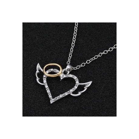 Lindo Brillante Forma De Corazón Alas Metal Ahuecar Embutido Diamante Artificial Mujeres Collar Colgante