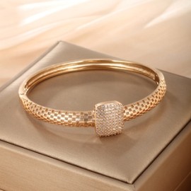 Elegante XUPING Cuadrado Aleación Enchapado Embutido Diamante Artificial Chapado En Oro De 18 Quilates. Mujeres Brazalete